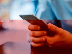 AI手机进化一年：成本大幅下降，厂商对端侧模型不再一心求“大”